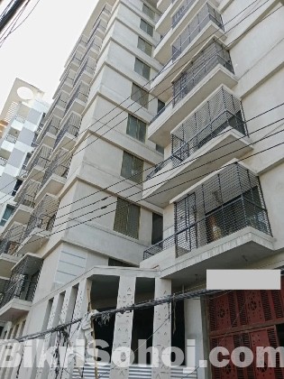 1997 sft Apartment at Purana Palton Lane